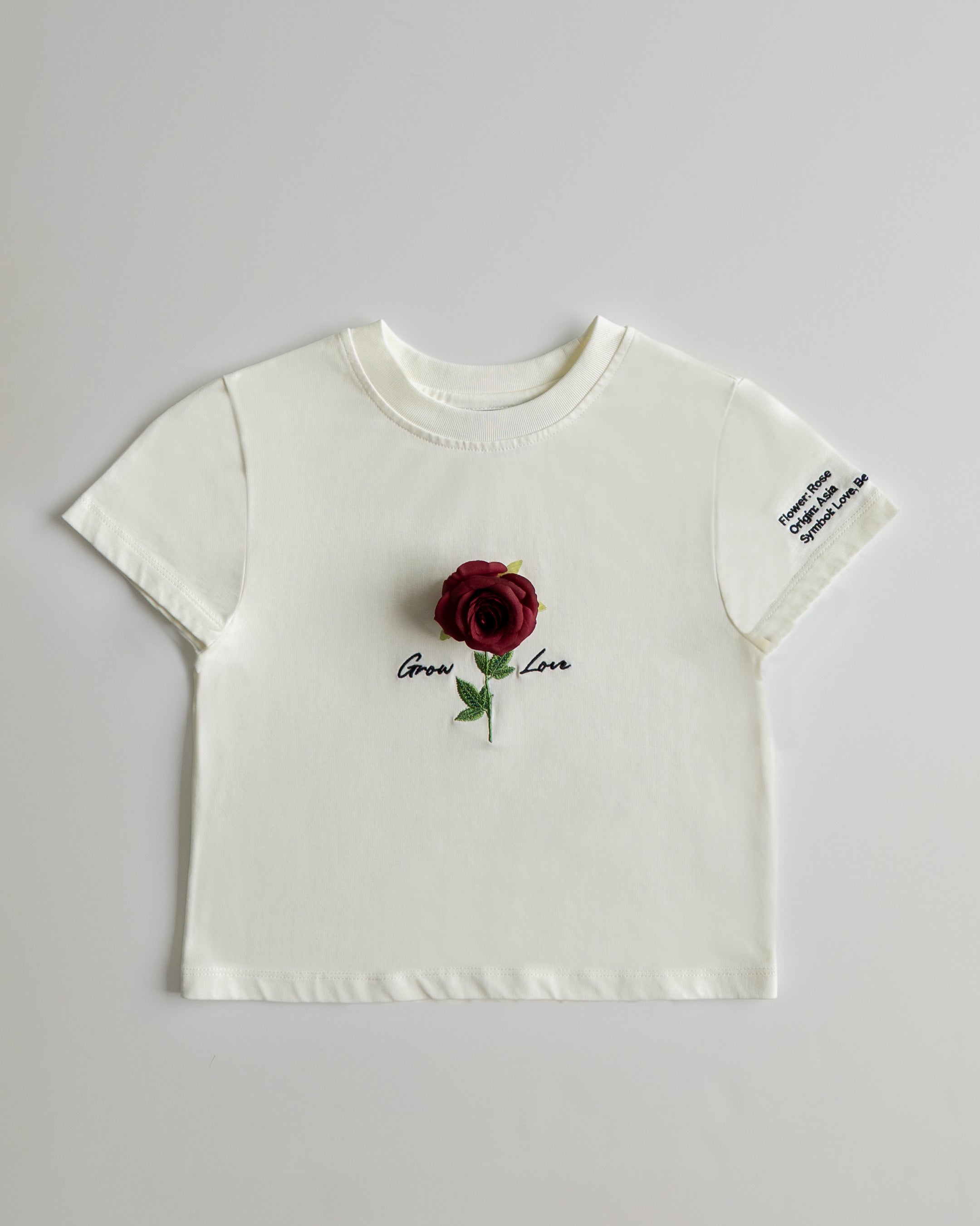 Off White Short Tee – In Between Bloom (+1 Flower)