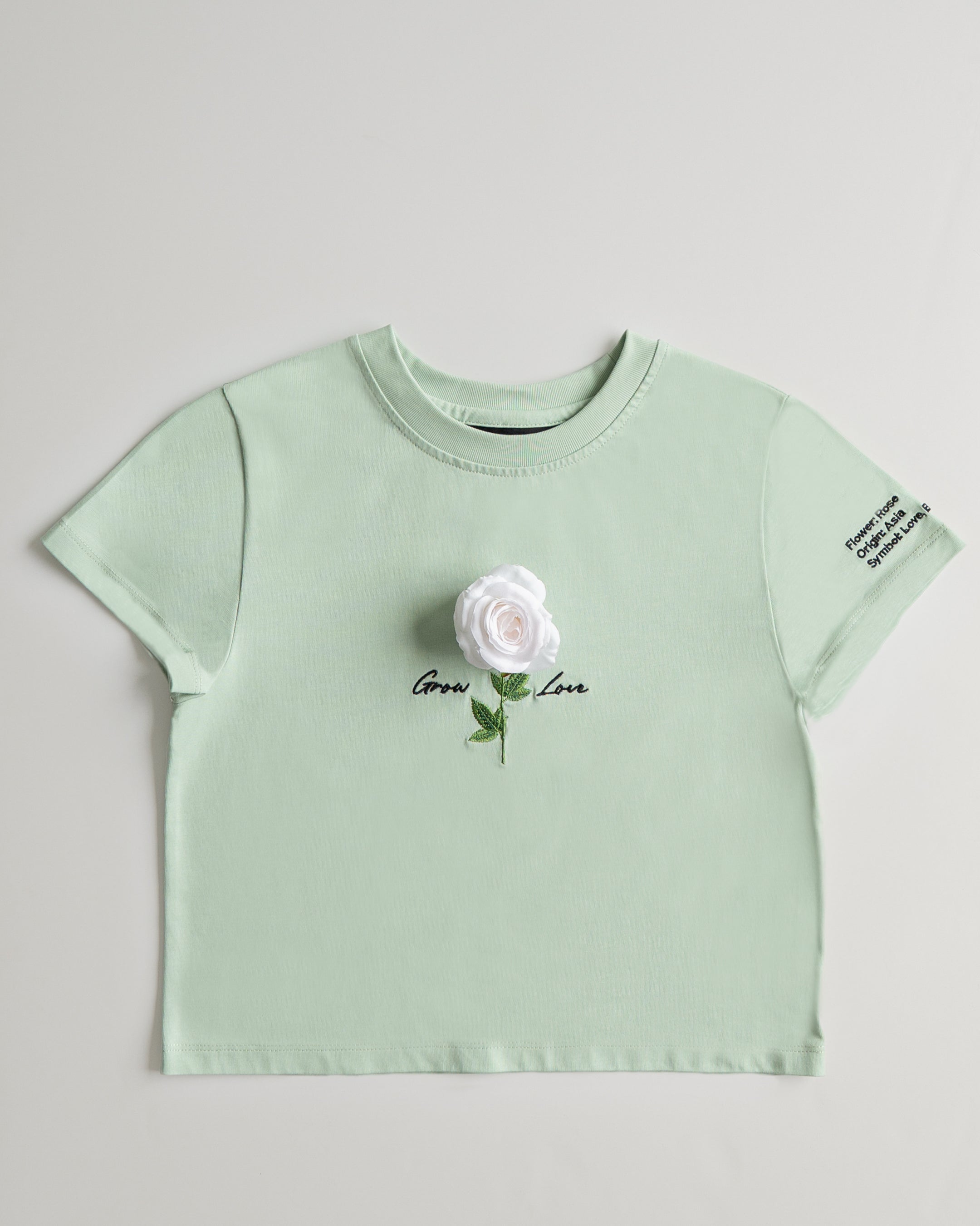 Sage Green Short Tee – In Between Bloom (+1 Flower)