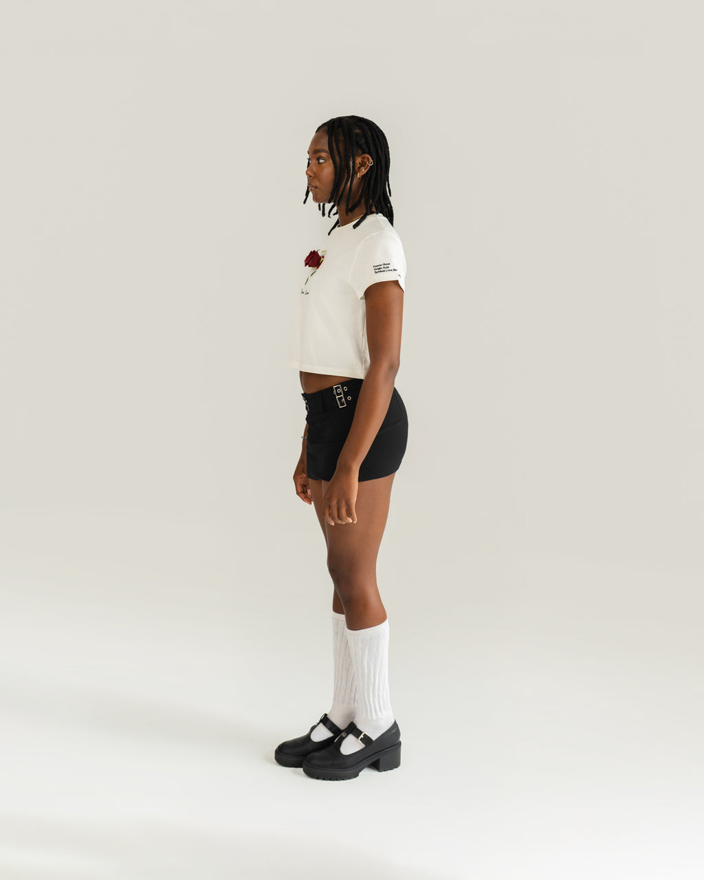 Off White Short Tee – Below the Bloom (+1 Flower)